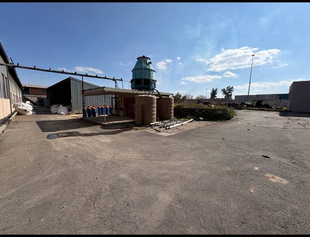 4,666M² FACTORY TO LET IN ALRODE